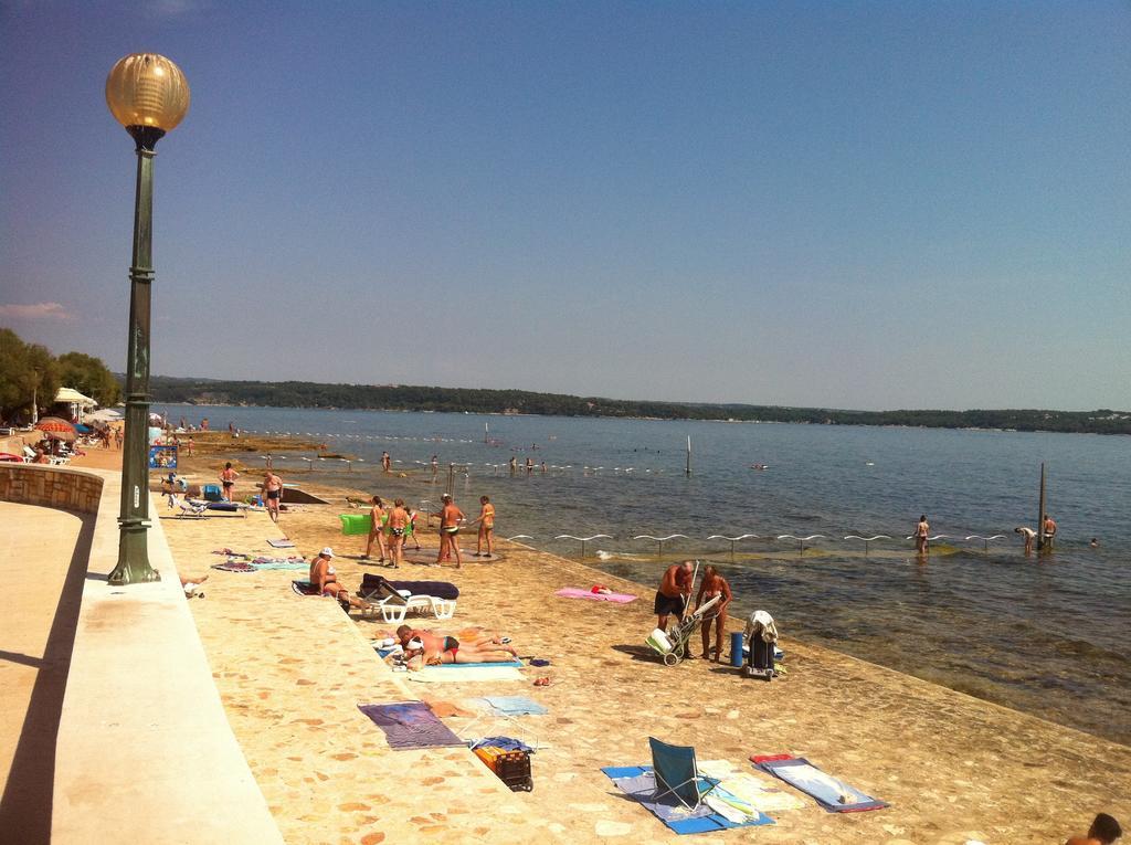 Apartment Sincic Novigrad  Екстер'єр фото