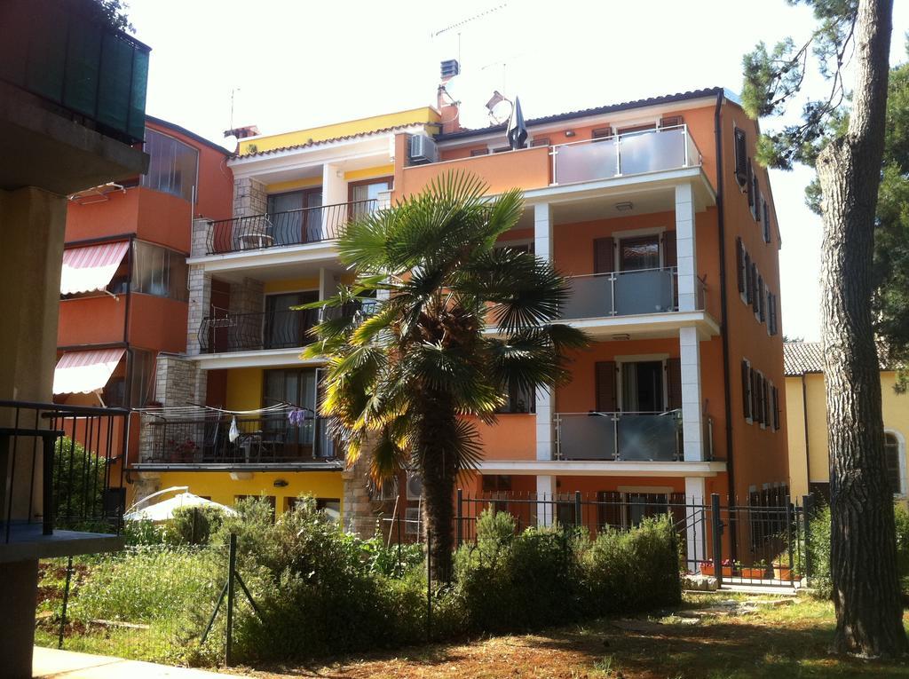 Apartment Sincic Novigrad  Екстер'єр фото